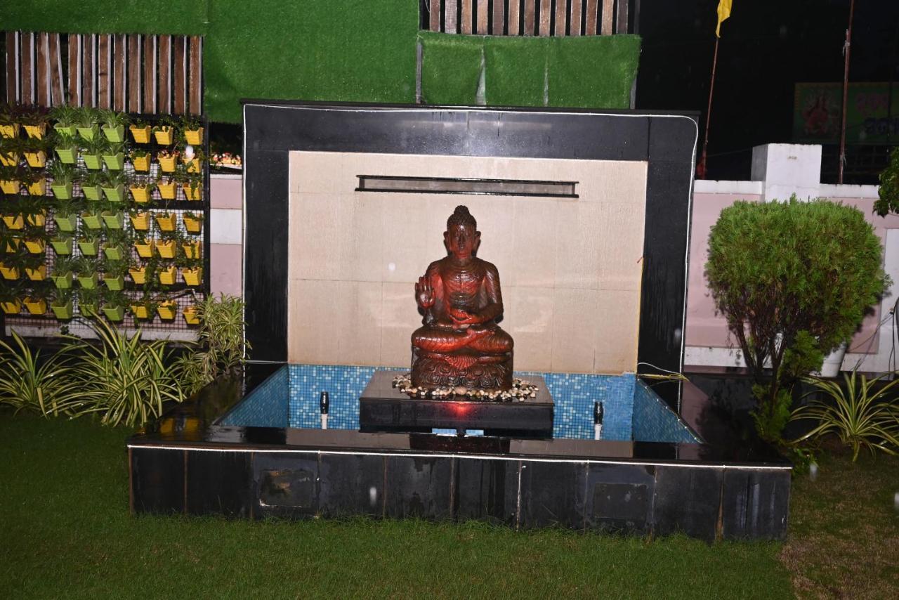 Hotel Sun Green Bhubaneswar Exterior photo